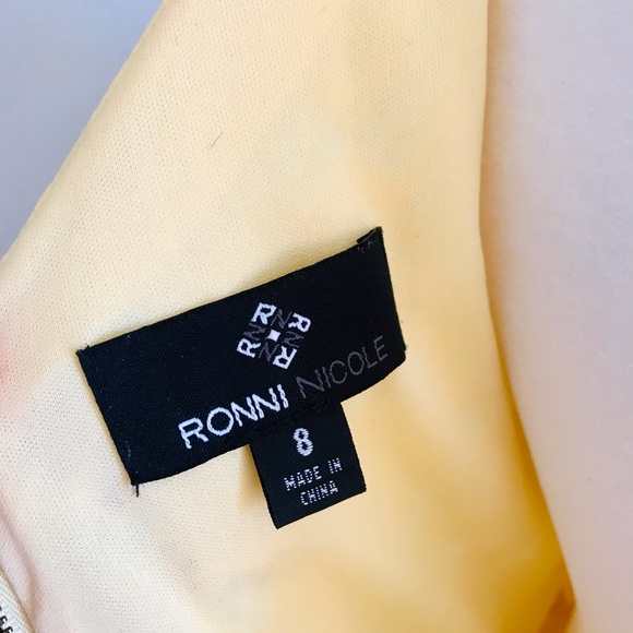 Yellow Lacey Dress - Picture 4 of 4